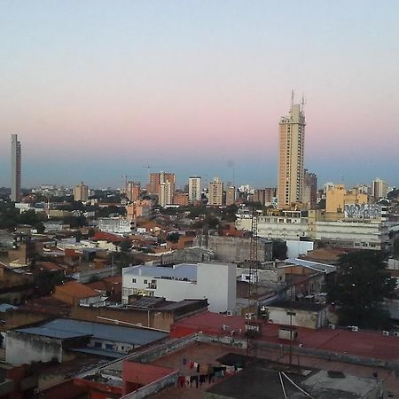 Estudio En El Centro De Asuncion Bagian luar foto