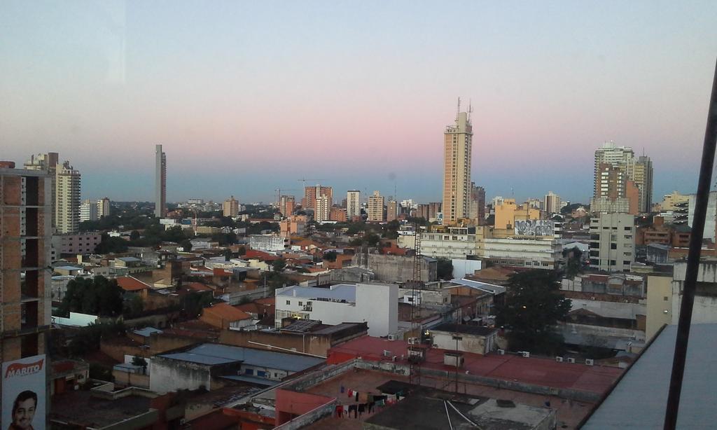 Estudio En El Centro De Asuncion Bagian luar foto